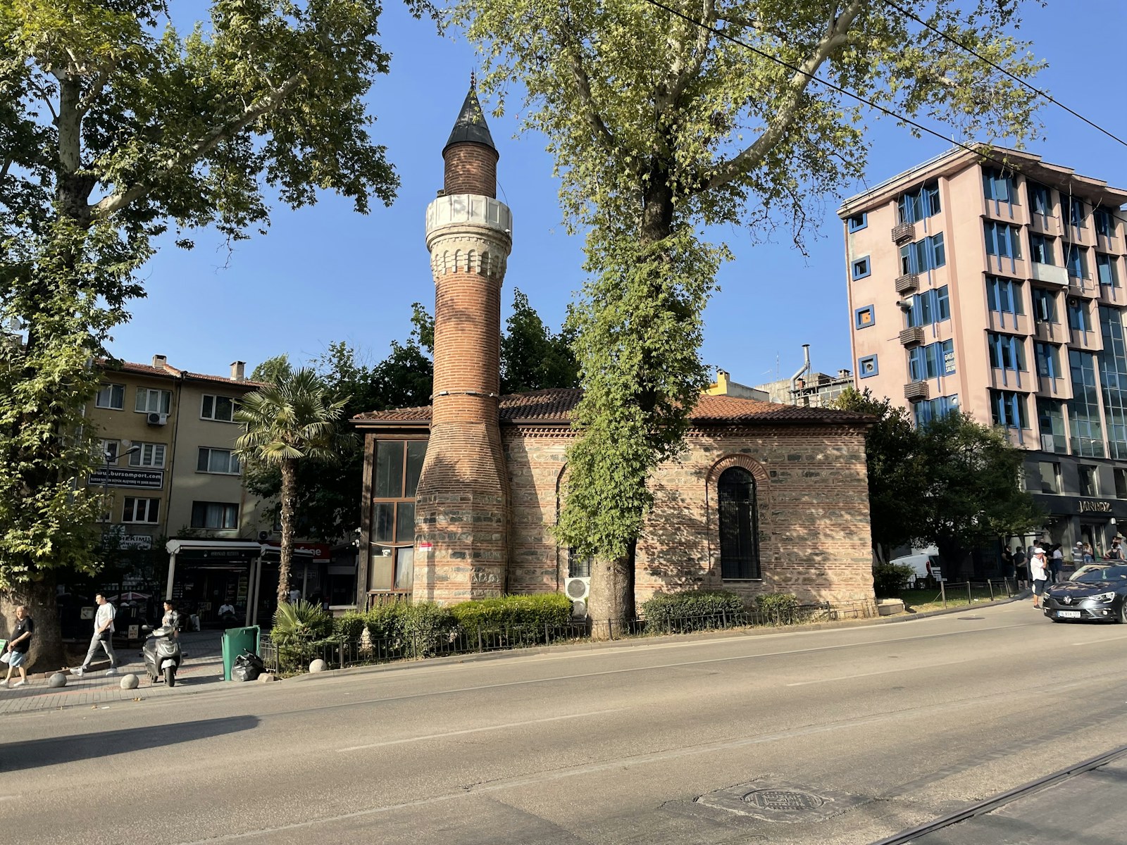 Bursa merkezinde Osmanlı mimarisini yansıtan tarihi yapı